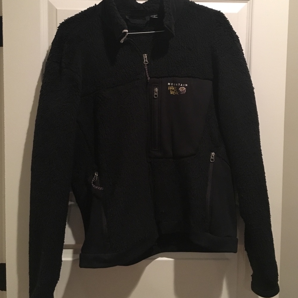 Black fuzzy Mountain Hard Ware zip up jacket