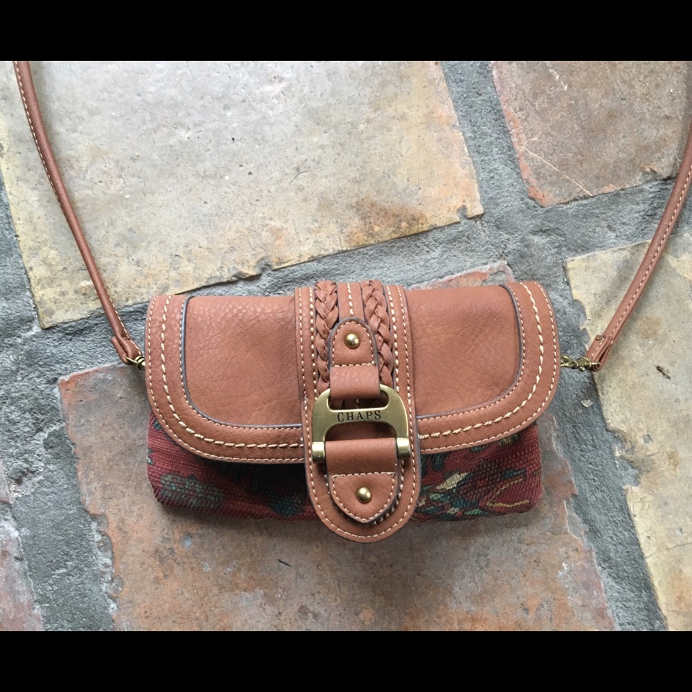 🚨SOLD ON MERCARI🚨 Vintage Chaps satchel✌🏽✌🏽
