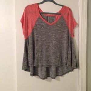 FLOWY CORAL AND GRAY SOFT TSHIRT