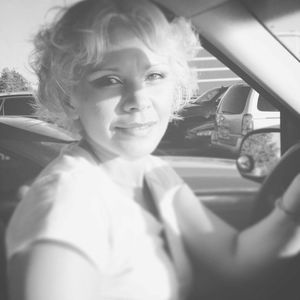 Meet your Posher, Evelin