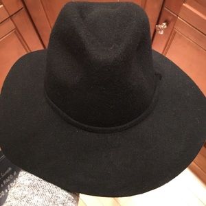 Jcrew black hat 🎩 NWT