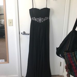 Beautiful strapless black dress