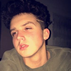 Meet your Posher, Brady