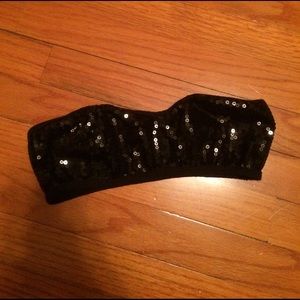 Black strapless sequin bandeau M