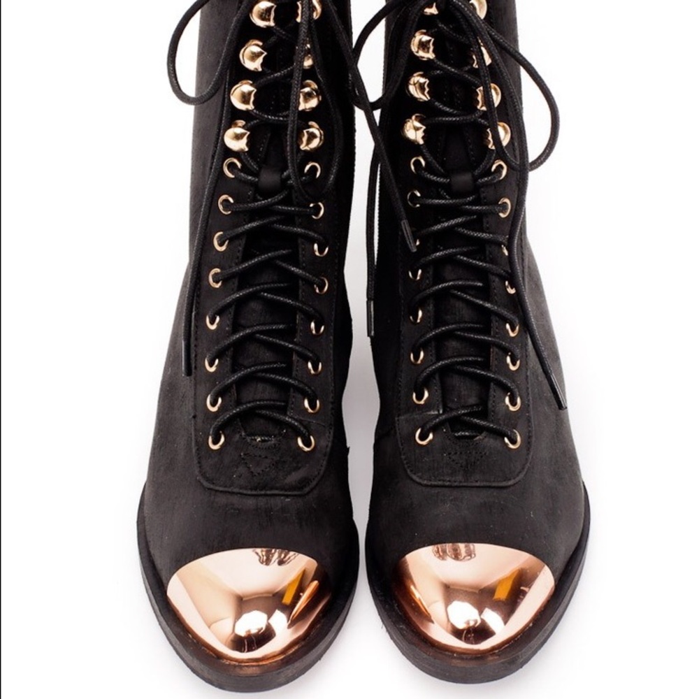 Nasty gal gold toe boots with gold detailing