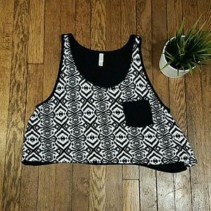 Xhilaration Crop Top