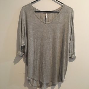 Grey Comfy 3/4 sleeve shirt