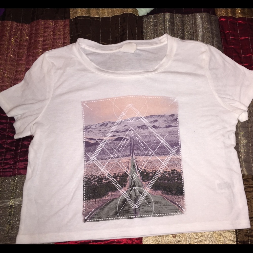 Aeropostale brand new crop top😉