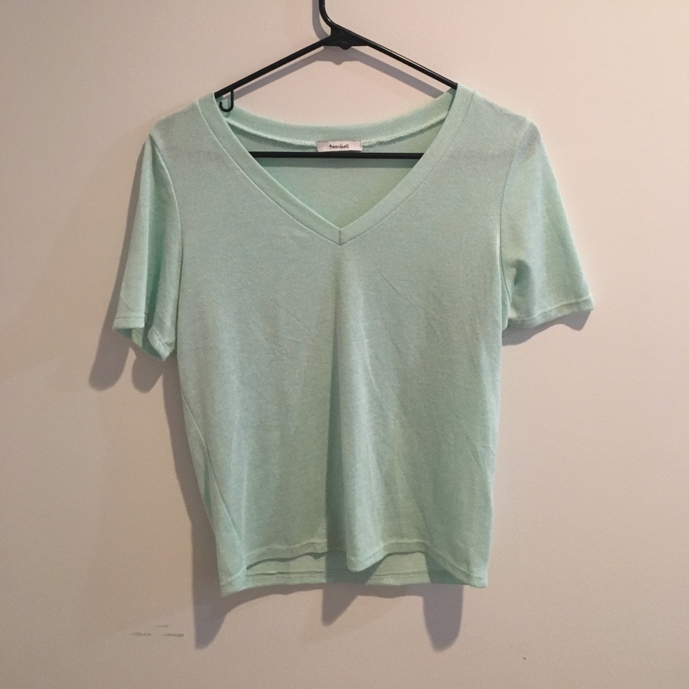 Teenbell Tee shirt - Picture 1 of 3