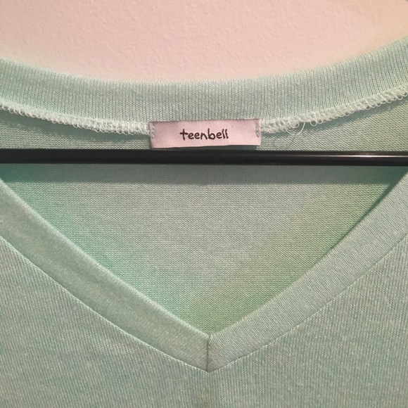 Teenbell Tee shirt - Picture 2 of 3