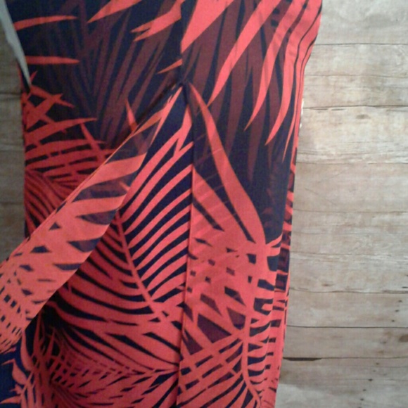 Muse Dress  Sleevelesss Red Black NWT - Picture 6 of 7