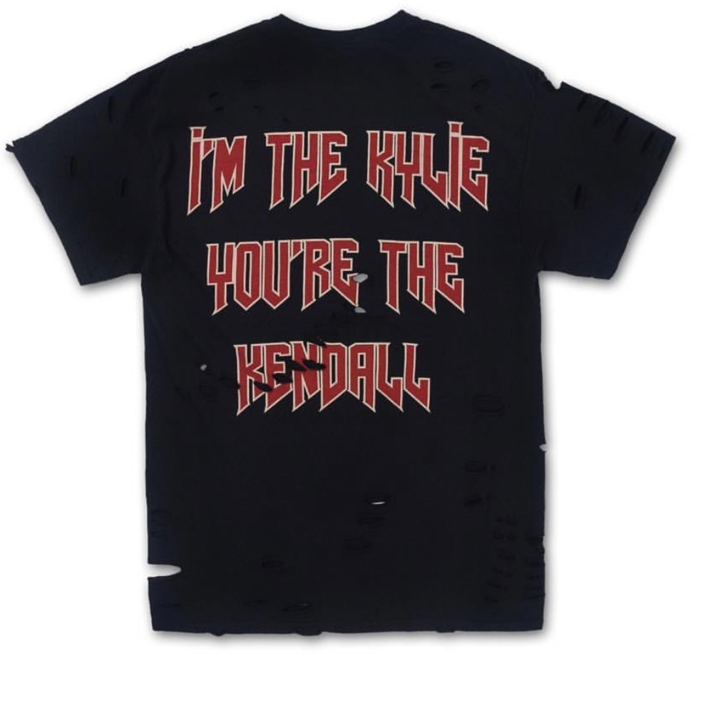 KYLIE DISTRESSED TEE🔥