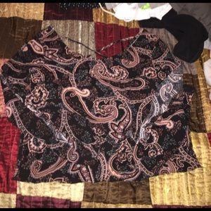 Brand new never worn dress with slitted sleeves😍