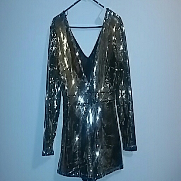 Sequins mirrored Romper - Picture 4 of 4