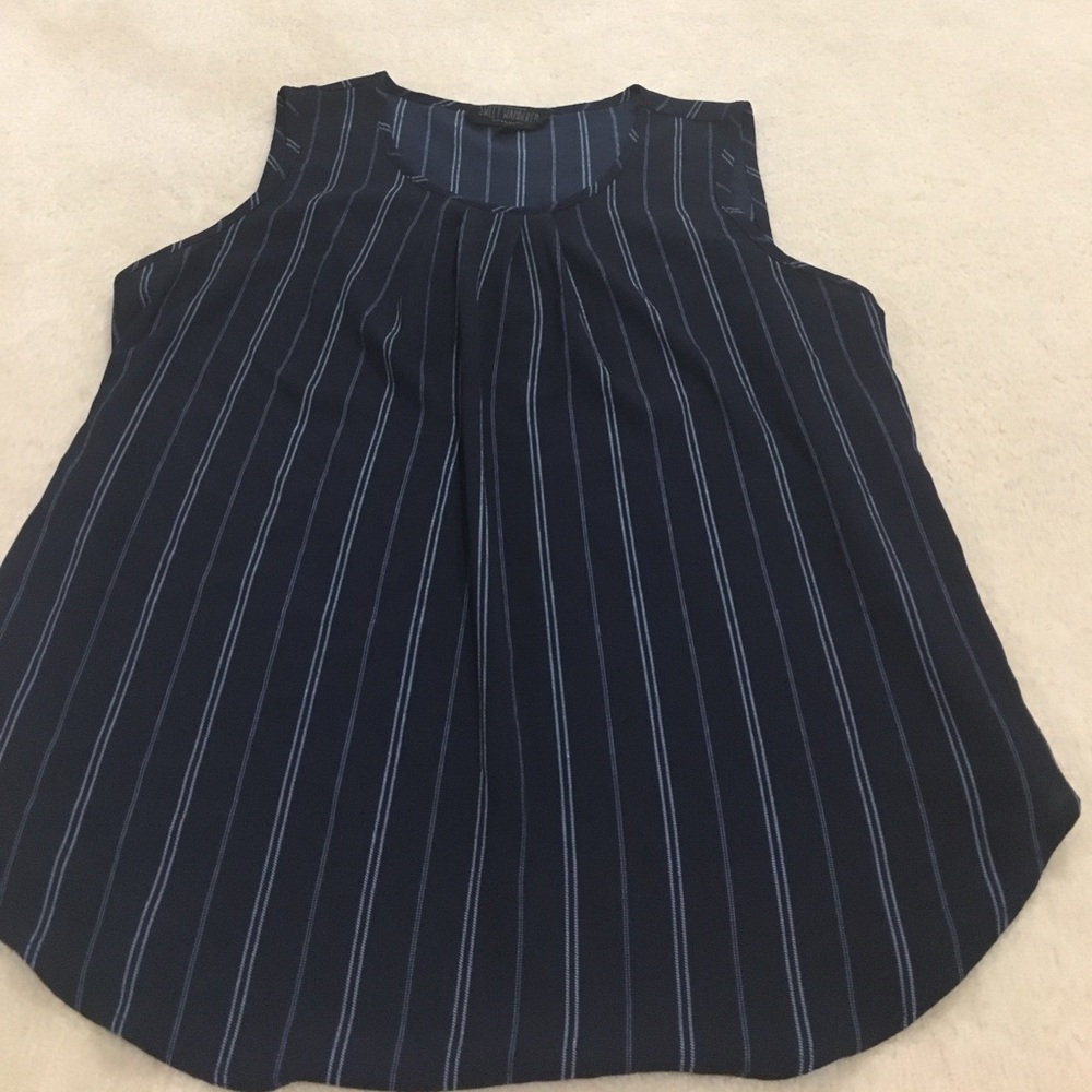 Navy/white Blouse Size large