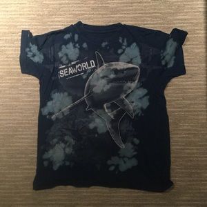 Sea world shirt