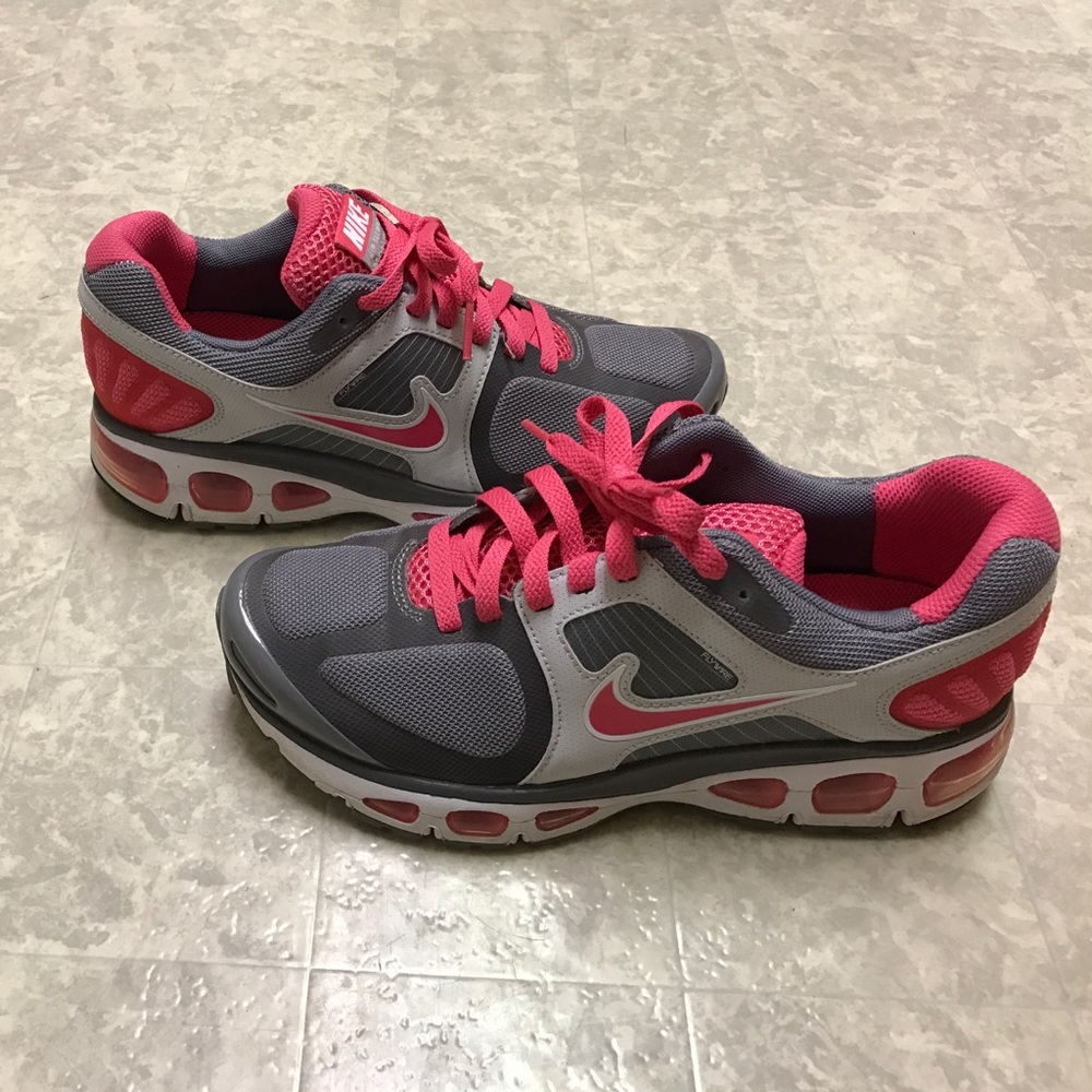 EUC Nike Tailwind
