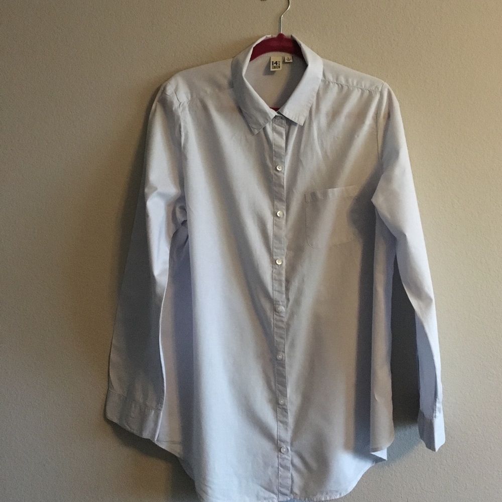 Light blue shirt