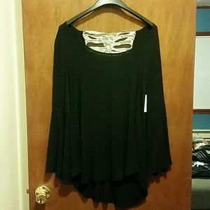 Long sleeve flowy skeleton top