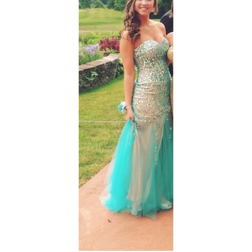 Sequenced blue/Champayne prom dress