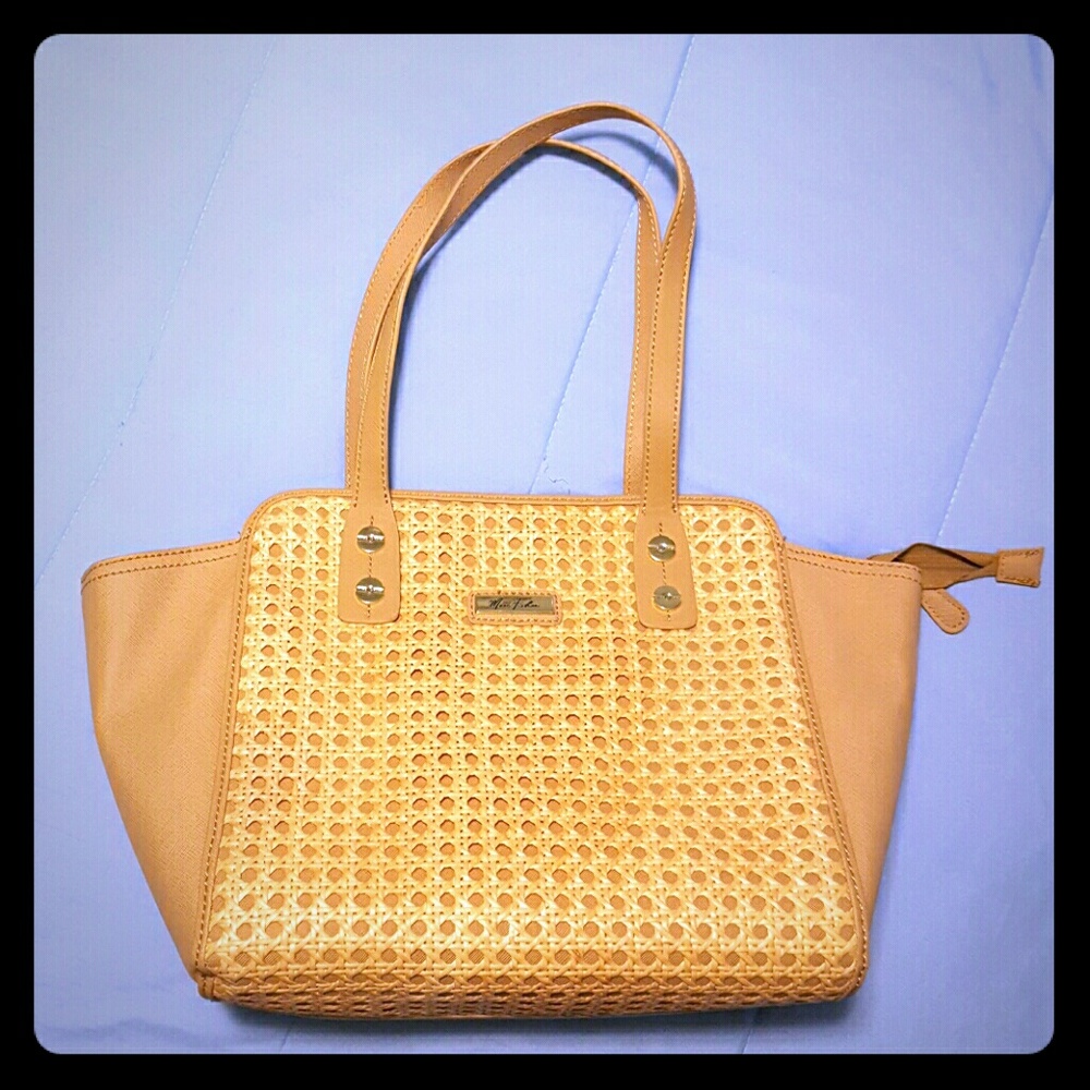 Tan, woven purse
