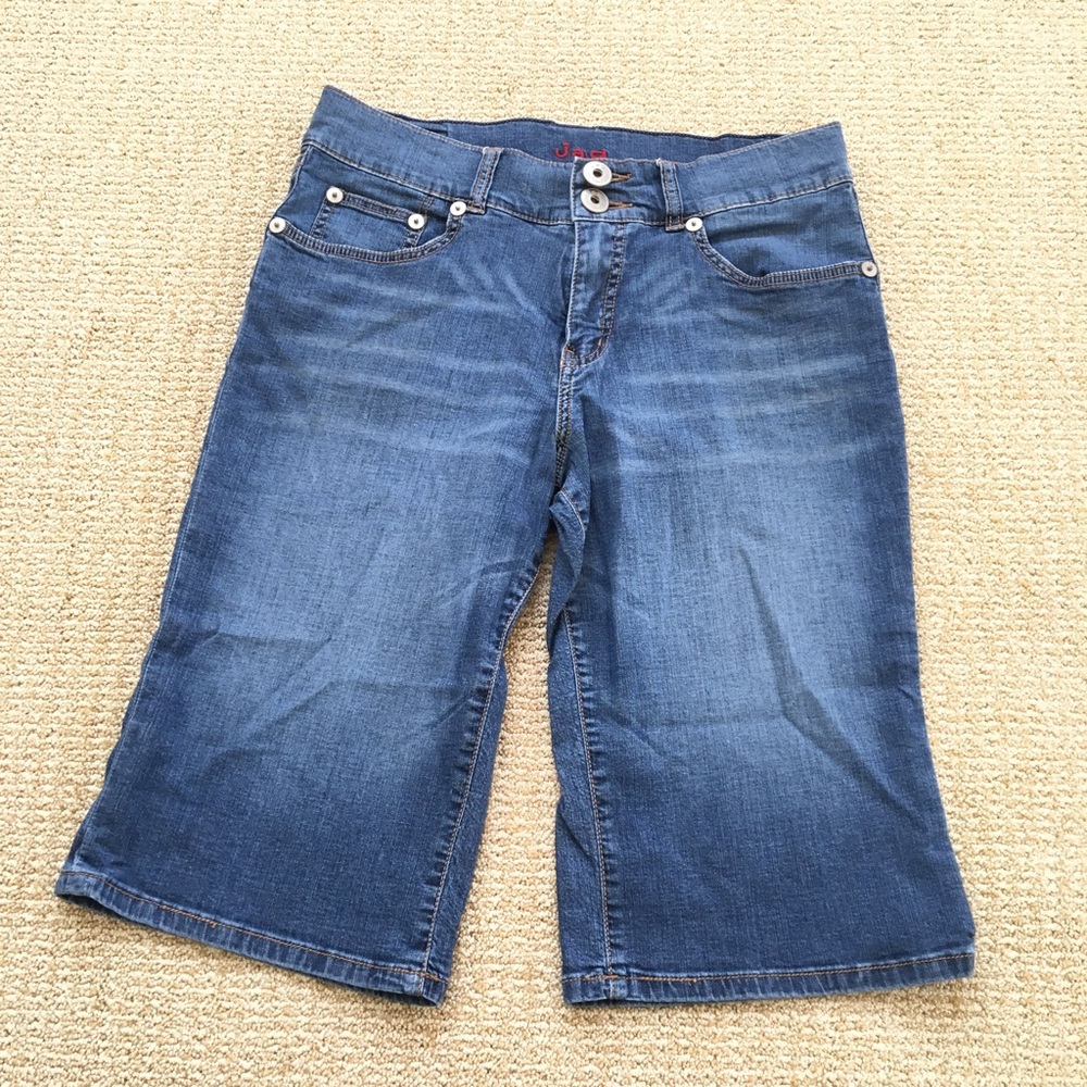 Jag Bermuda Shorts