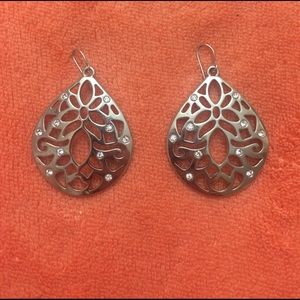 Cute dangly earrings!!!