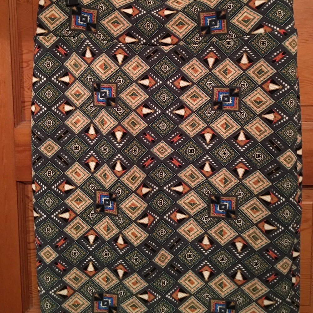 Lularoe cassie skirt size large