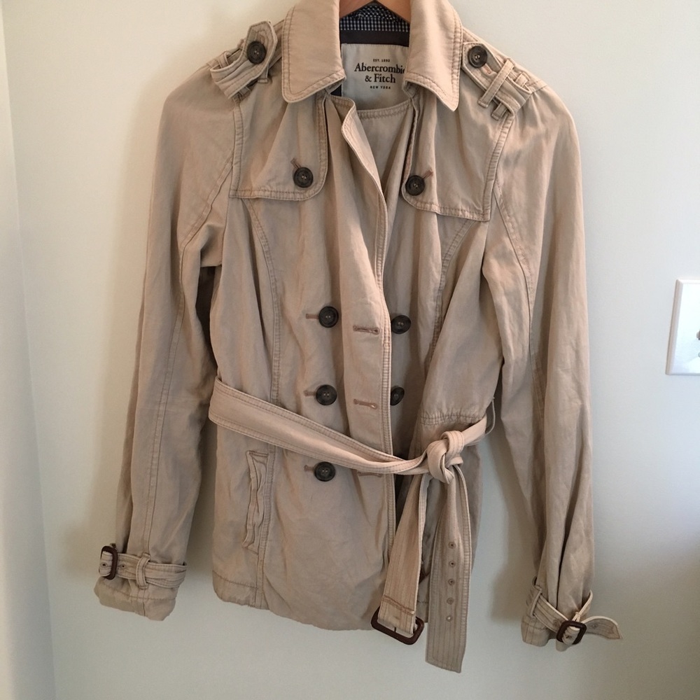 Abercrombie & Fitch Trench Coat