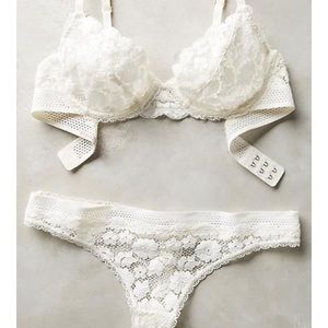 NWT 🌟 White Bra and panty set
