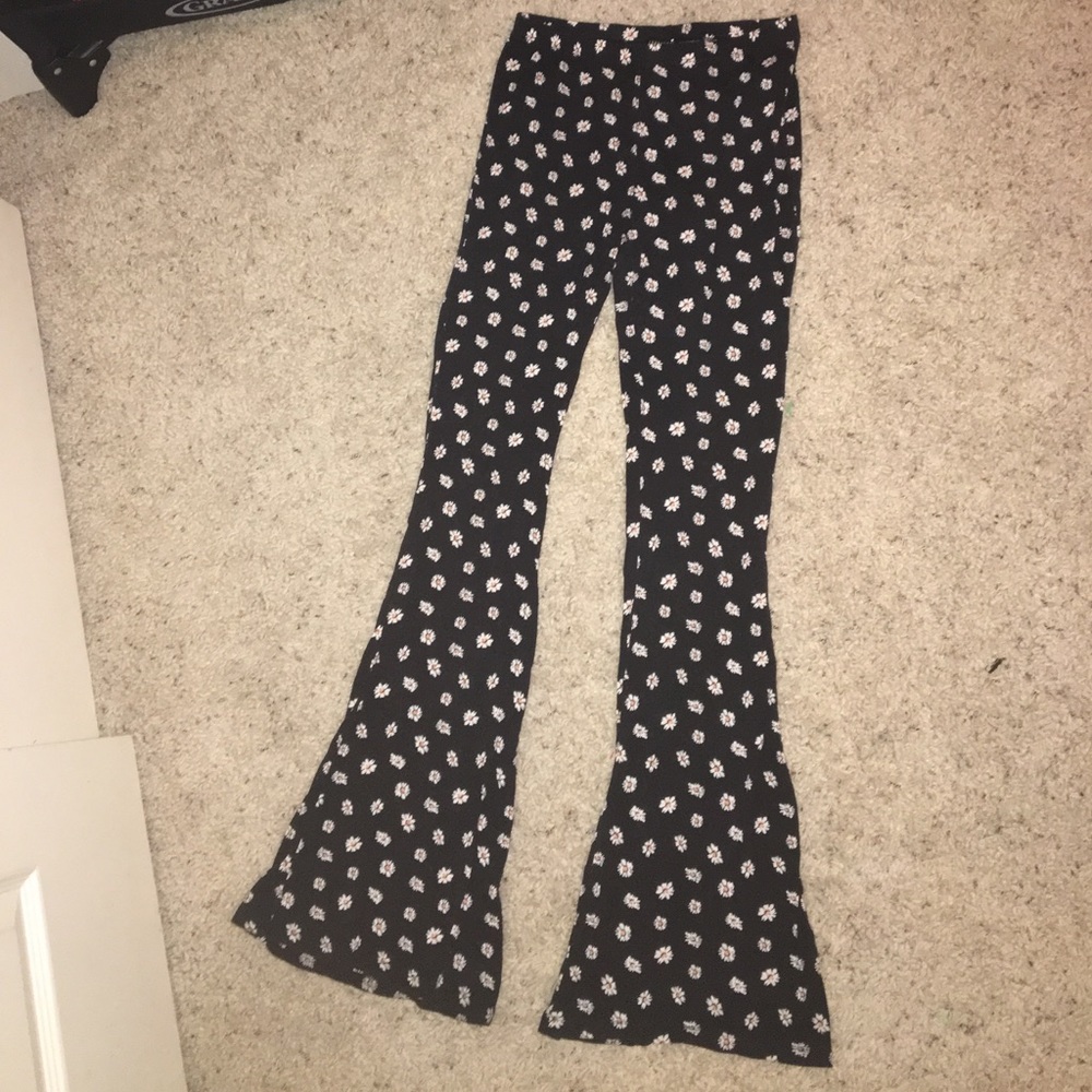 Black and white pants