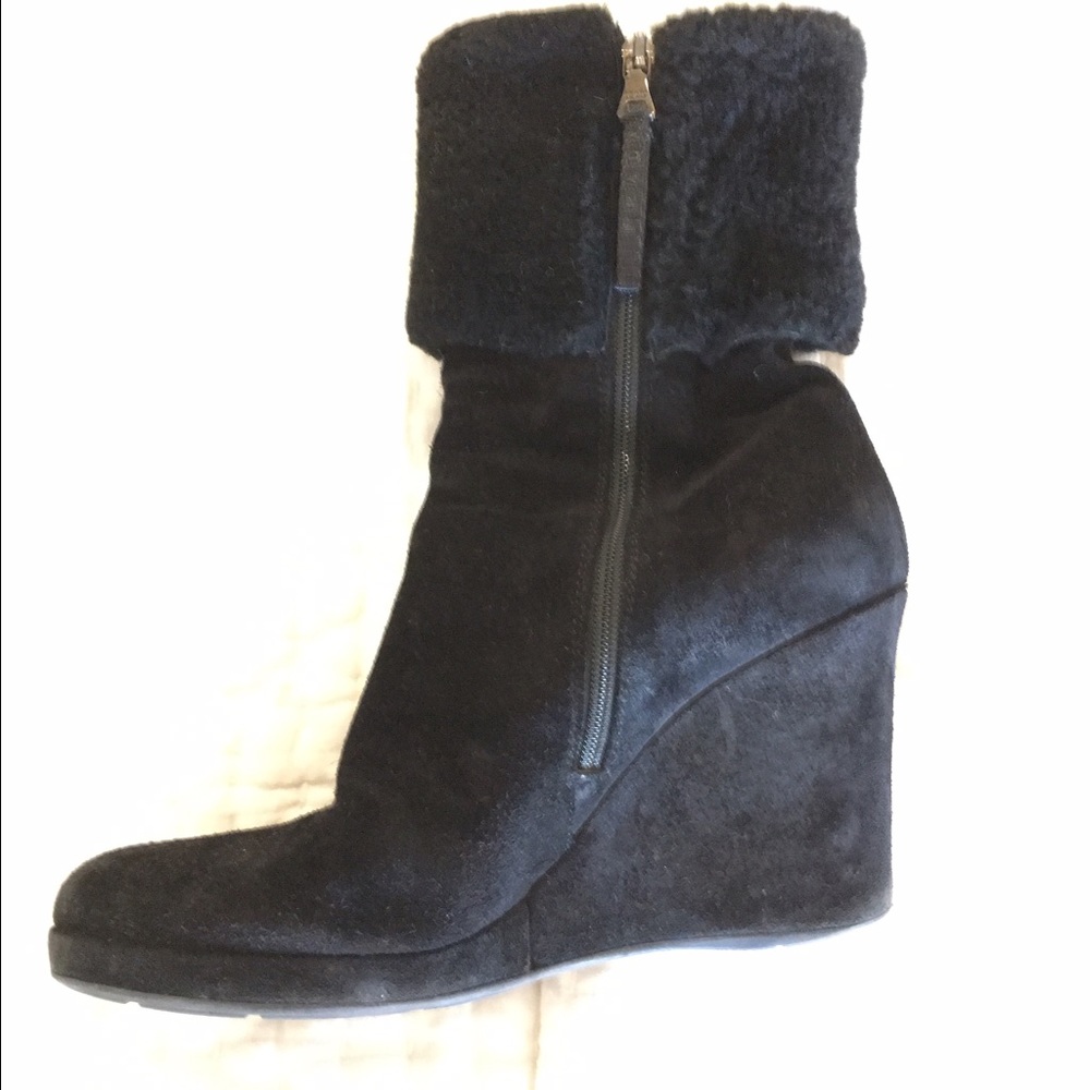 *Authentic PRADA* Black Boots (Size 6) 🖤😎💯
