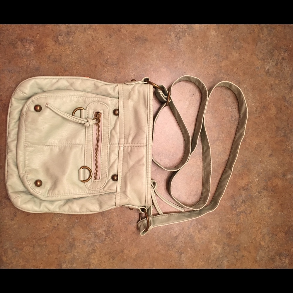 Small cross bag