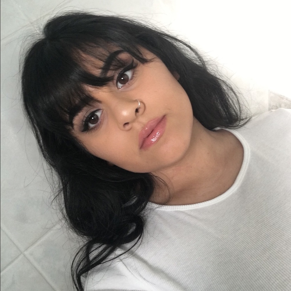 Meet your Posher, Isabel