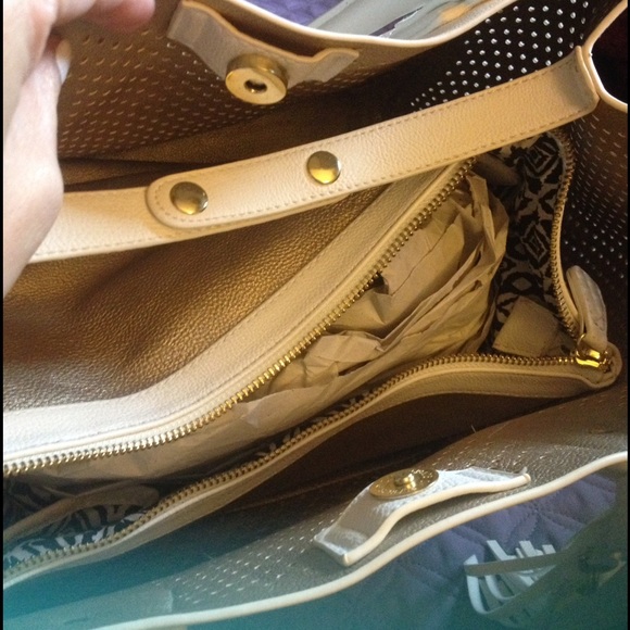 🌺SOLD🌺STEVE MADDEN - Picture 3 of 6