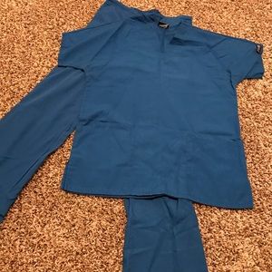 Women's scrub set