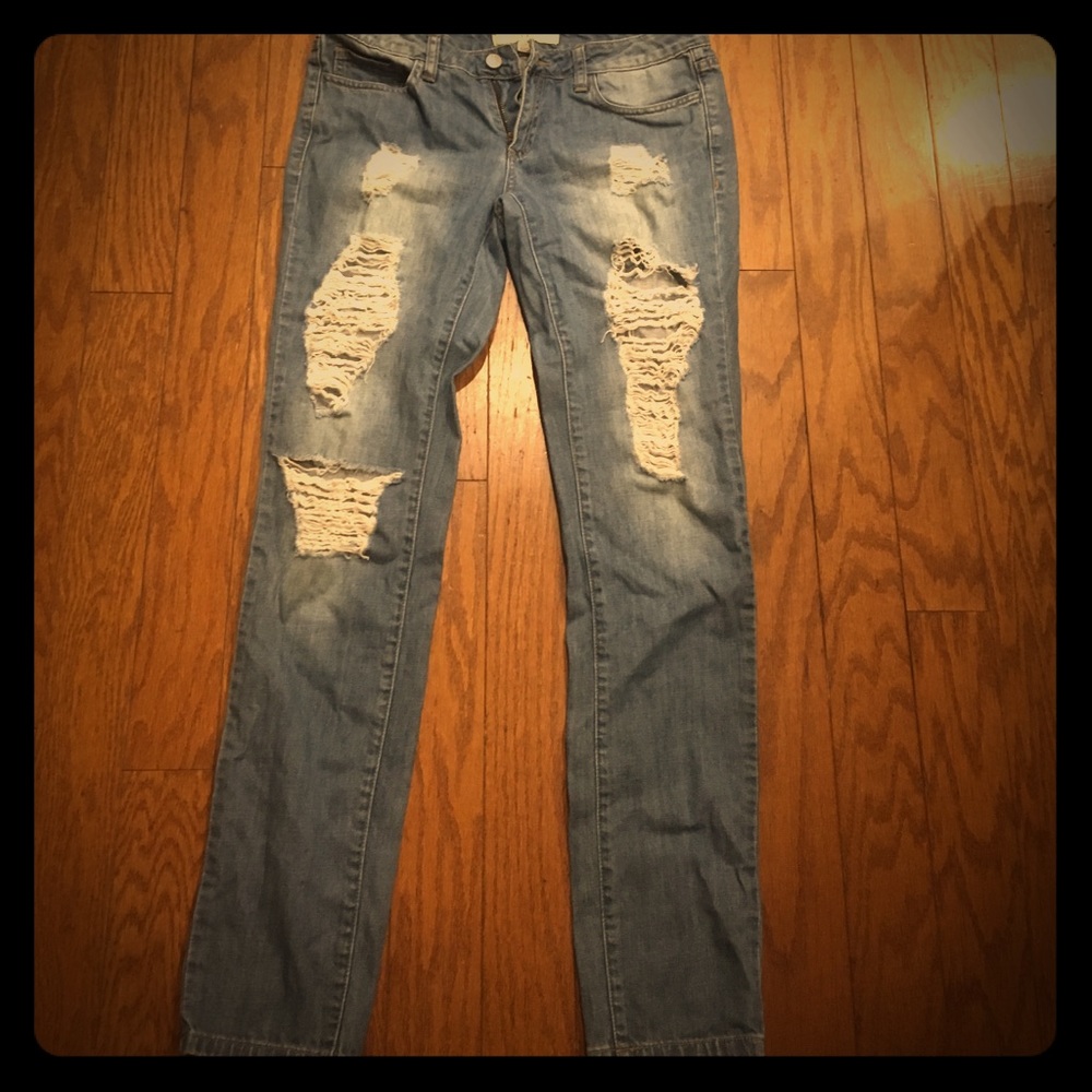 Forever 21 Destroyed Jeans
