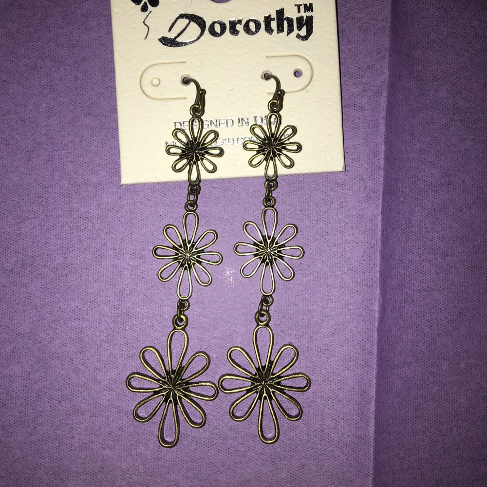 Classy Flower Earrings