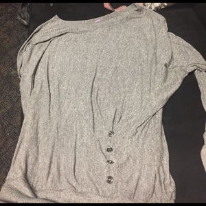Grey long sleeve sweater/shirt