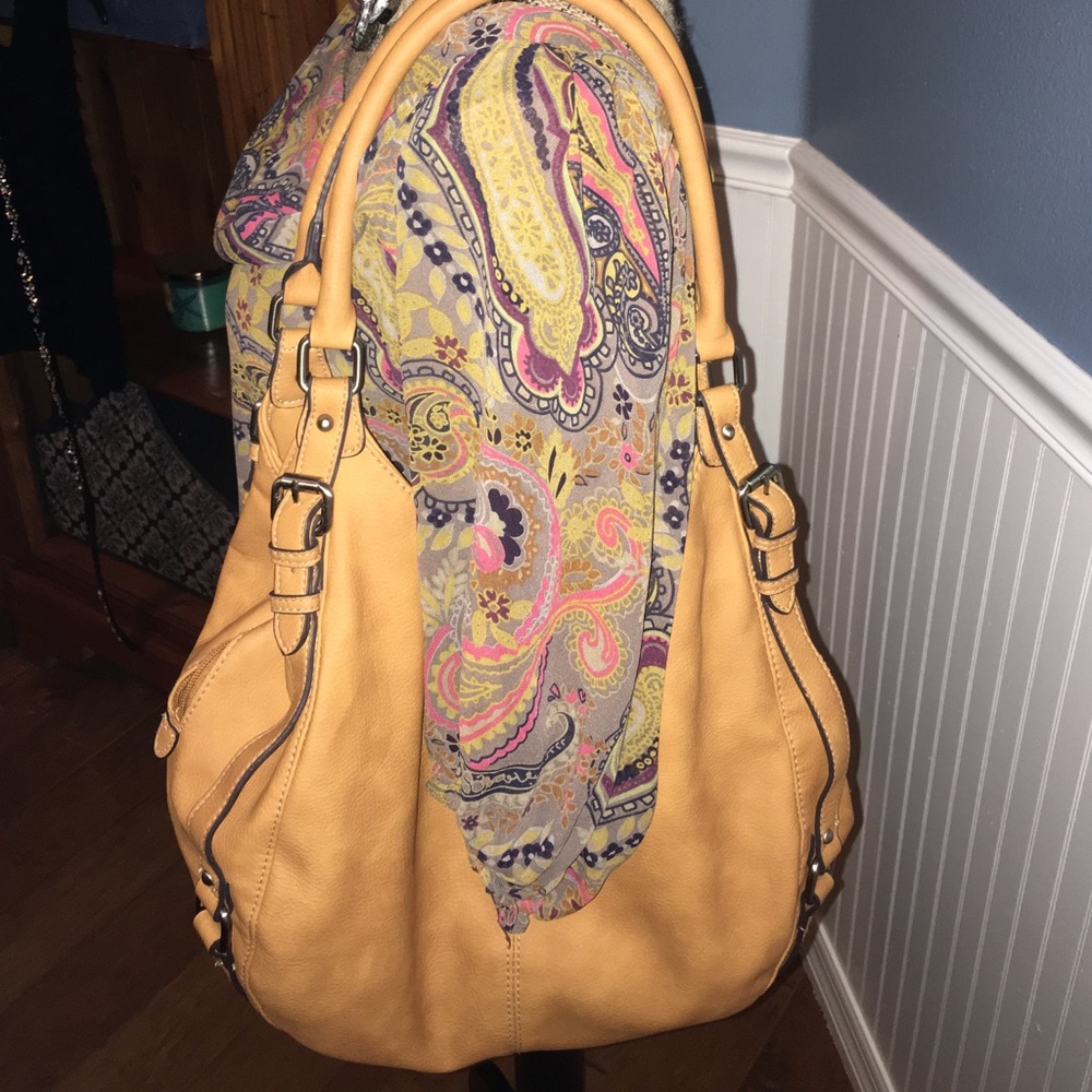 Gorgeous camel 🐫 purse