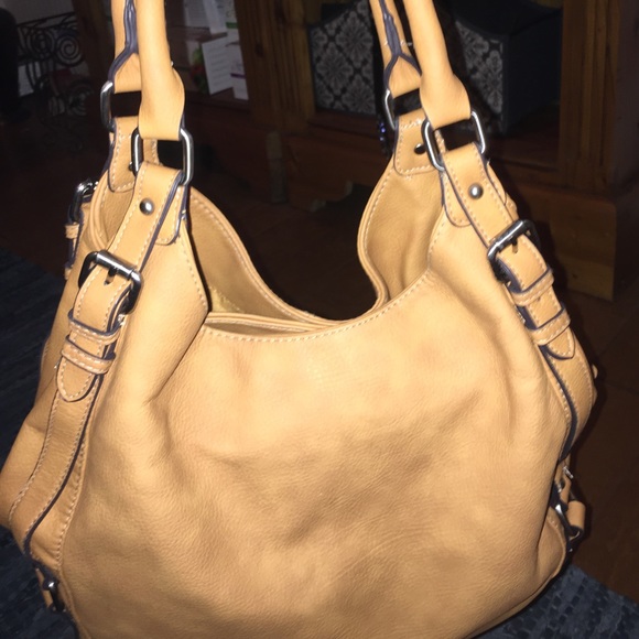 Gorgeous camel 🐫 purse - Picture 5 of 5