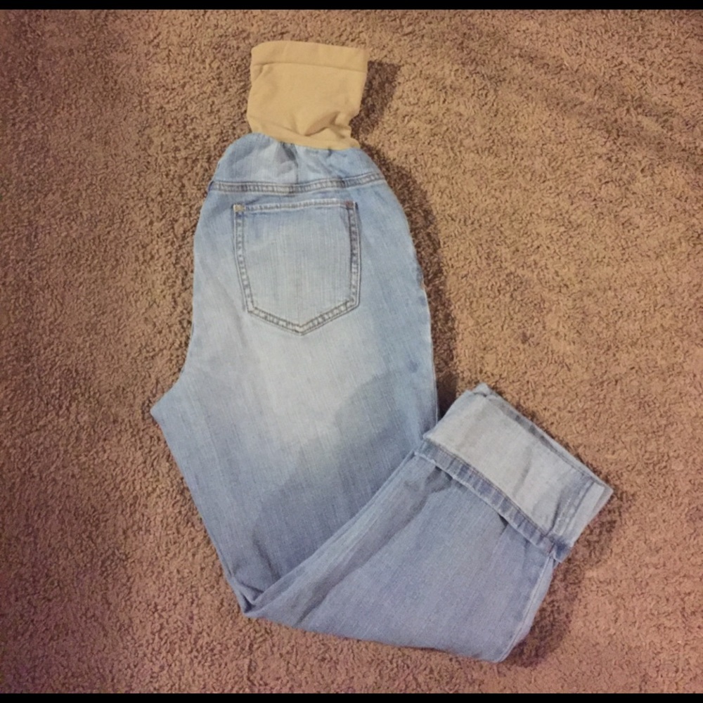 Maternity Crop Jeans