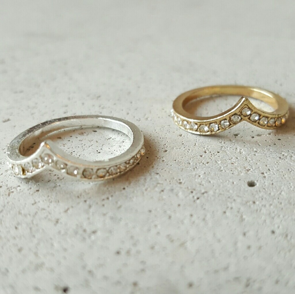 Chevron ring jewel dainty stackable - Picture 2 of 2
