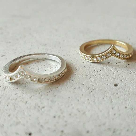 Chevron ring jewel dainty stackable - Picture 2 of 2