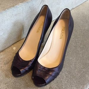 Prada purple metallic leather peep toe pumps Prada purple metallic leather peep toe pumps
