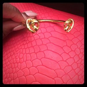 Gold heart knot bangle