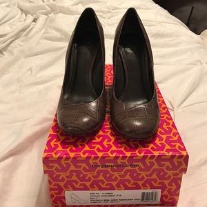 Tory Burch BRIA Size 7 3"3/4 heel.
