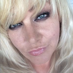 Meet your Posher, Sheila