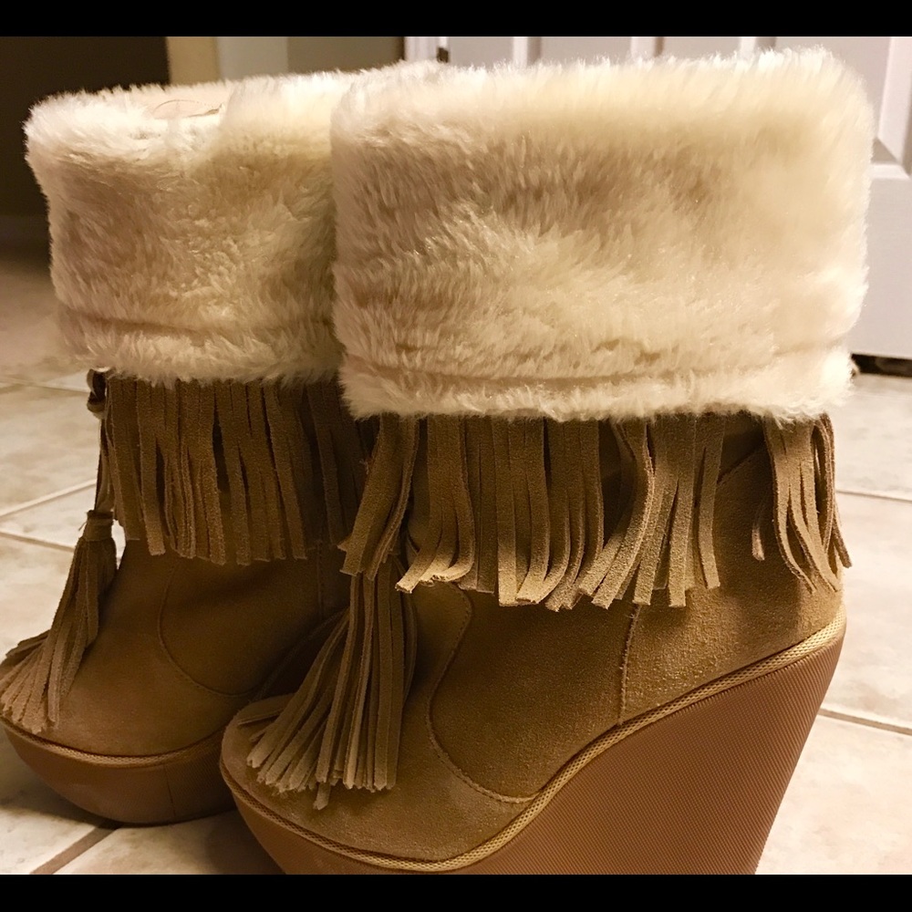 Super cute and cozy Jessica Simpson boots