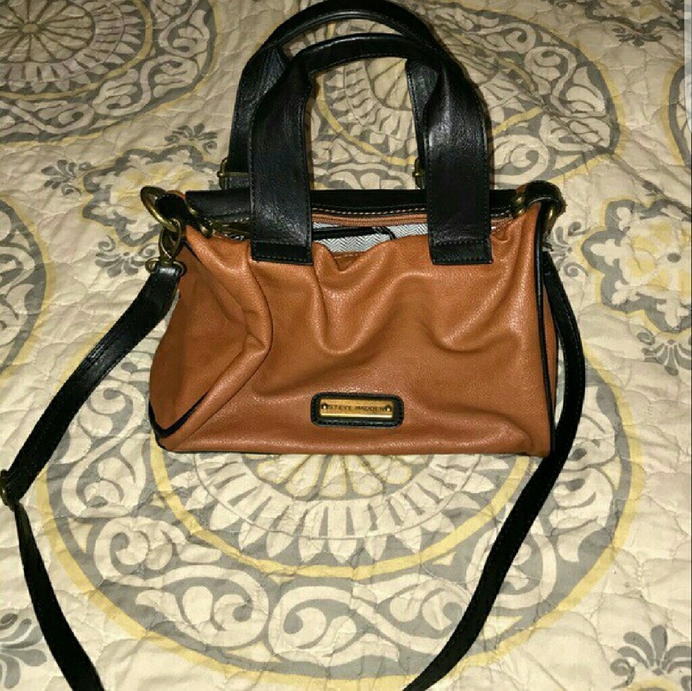 Re-Posh Steve Madden Cross body